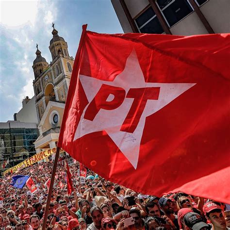 Partido trabalhadores - O partido surgiu oficialmente em 1920 com o nome de Partido Nacional-Socialista dos Trabalhadores Alemães (em alemão, o nome do partido era Nationalsozialistische Deutsche Arbeiterpartei, com ...